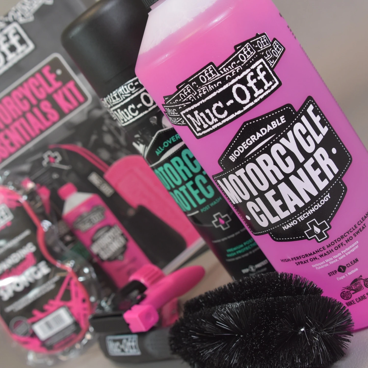 Kit Entretien MUC-OFF Pour Nettoyer Votre Moto 4 Kit Entretien MUC-OFF Pour Nettoyer Votre Moto – Image 2