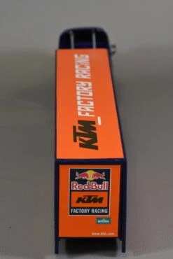 Maquette Camion Team KTM échelle 1/43 -Outils De Moto PhotosMaquette 011