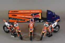 Maquette KTM 450 SX-F Musquin échelle 1/10 -Outils De Moto PhotosMaquette 045 b31b4a64 9da7 4699 8c78 6ed31680c32e