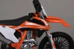 Maquette KTM 450 SX-F échelle 1/10 -Outils De Moto PhotosMaquette 070